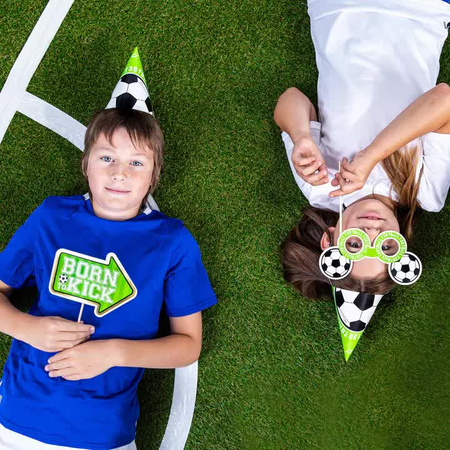 Czapeczki imprezowe Football Piłka nożna 16x10cm 6szt