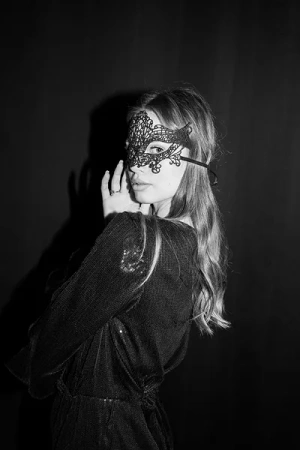 Maska koronkowa (wiedźmin Yennefer) czarna 20x11cm